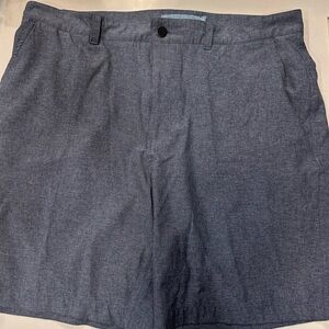 Men’s 19” Tackle & Tides Blue Hybrid Walk Shorts, size 36.